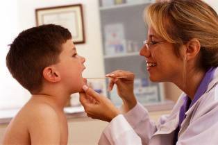 Эпиглоттит у детей: причины, 3 фактора риска, 8 ведущих симптомов, методы лечения