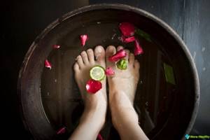 Горячие ножные ванны при простуде: можно ли делать во время менструации