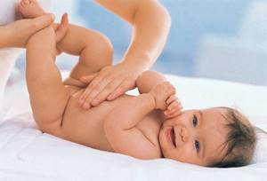 Какой должен быть стул новорожденного в первые дни, месяцы: сколько раз в день должен какать ребенок?