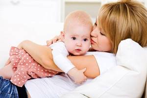 Колики у новорожденного: что делать и о 8 способах помощи малышу рассказывает доктор