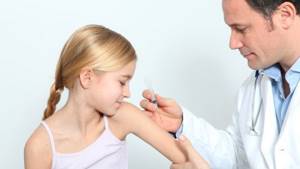Прививка от менингита детям: делают ли, за и против и как называется вакцина?