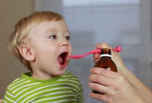Стрептококк в горле у детей: симптомы, 6 методов лечения, 4 осложнения
