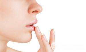 Немеет верхняя губа и под носом почему онемела, причины