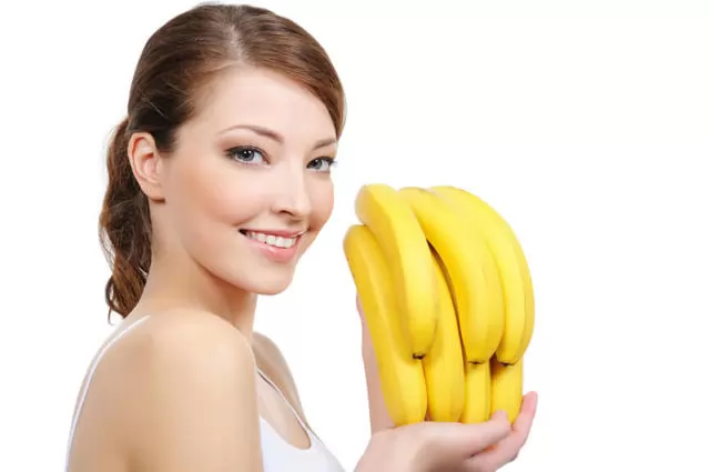 Бананы при грудном вскармливании: польза и возможный вред, 3 правила введения в рацион