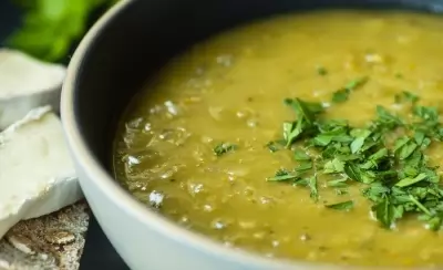 Гороховый суп для детей: 5 плюсов и 2 минуса, с какого возраста давать и как начать прикорм?