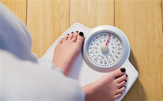 Причины увеличения веса перед месячными: провоцирующие факторы