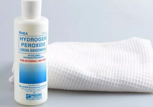 Спринцевание перекисью водорода: эффективный метод лечения молочницы